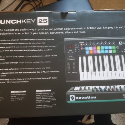 Novation Launchkey 25 MkIII Keyboard Controller image 2
