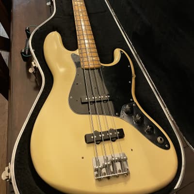 Fender Jazz Bass 3-Bolt 1974 - 1983