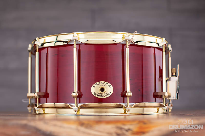 NOBLE & COOLEY 14 X 7 SS CLASSIC CHERRY SOLID SHELL SNARE DRUM