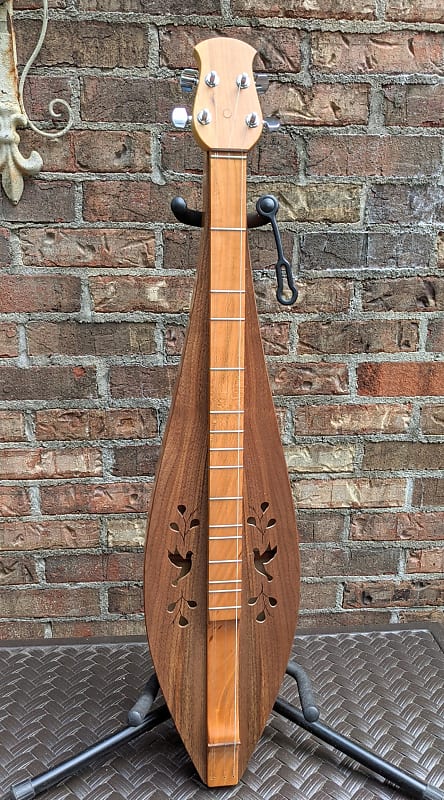 マウンテンダルシマー　mountain dulcimar made in ＵＳＡ The Dulcimer Shoppe Mountain View Arkansas | McSpadden Dulcimers
