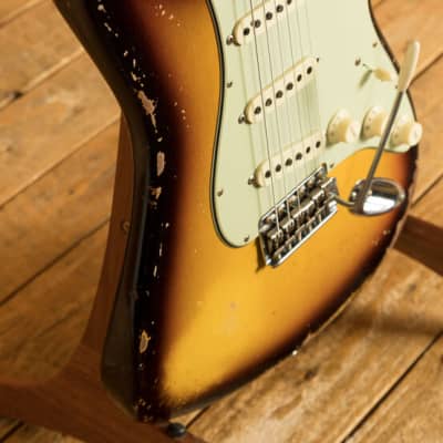 Fender Custom Shop Time Machine '61 Strat Heavy Relic Super Faded