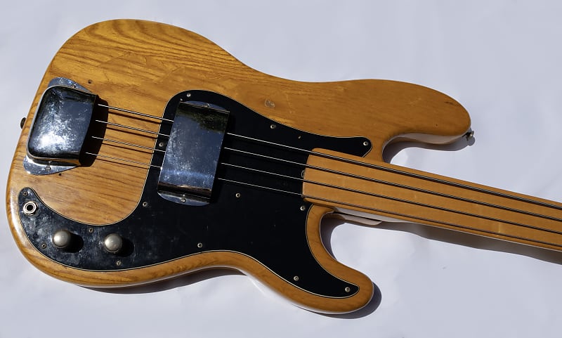 Fender Precision Bass Fretless with Maple Fingerboard 1973 - Natural image 1