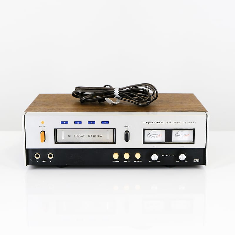 30+ Portable Reel To Reel Tape Recorder Stock Photos, Pictures