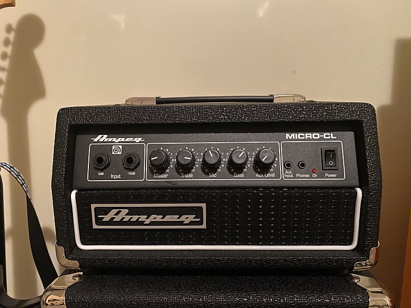 Ampeg Micro CL 100-Watt 2x10