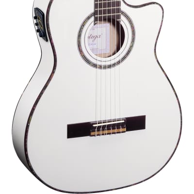 ORTEGA RCE145WH Nylon Thinline Elektro-Akustik-Gitarre 4/4 inkl. Gigbag, weiss image 2