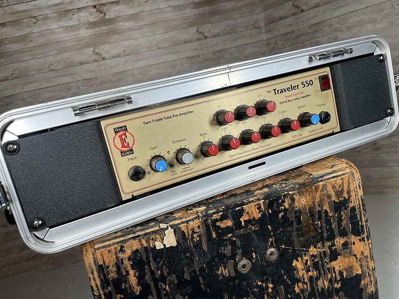 ジャンク品 Eden Traveler　550　エデン　アンプ　トラベラー ジャンク品 Eden Traveler 550 エデン アンプ トラベラー