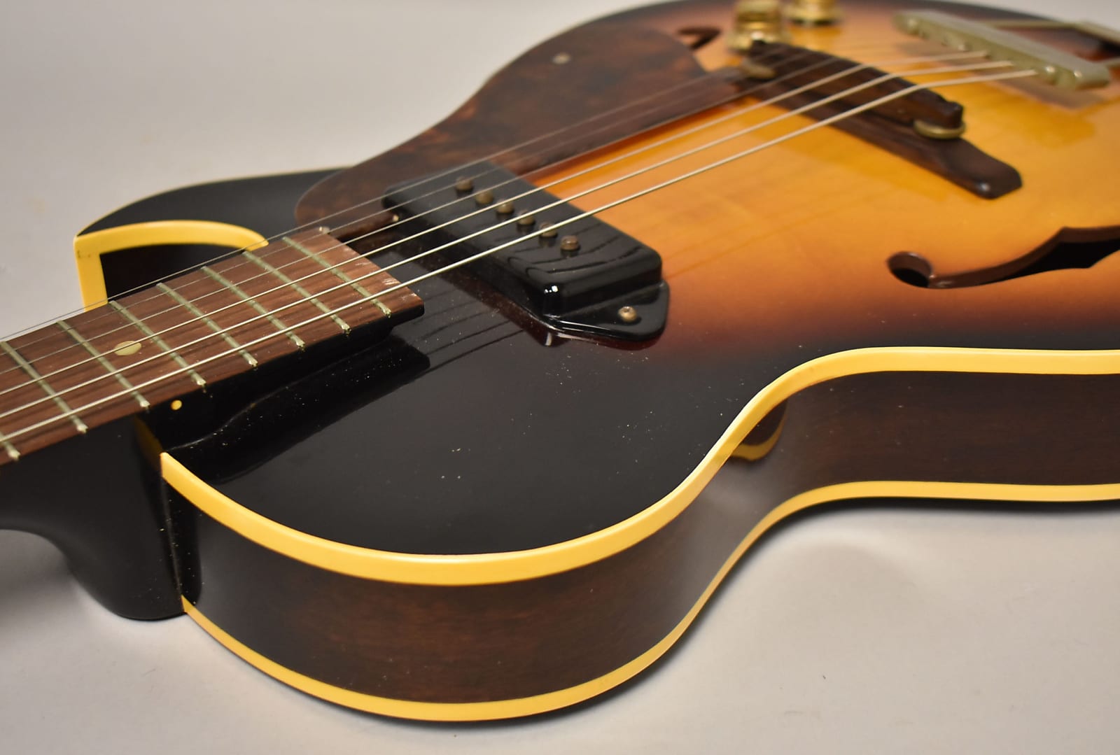 1957 Gibson ES-140T 3/4 Sunburst w/OSSC image 9