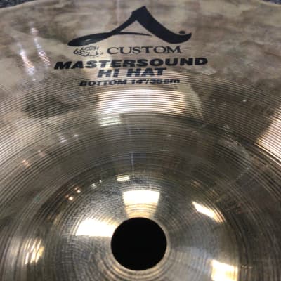 Used Zildjian A CUSTOM MASTERSOUND HIHAT PAIR 14 in. image 3