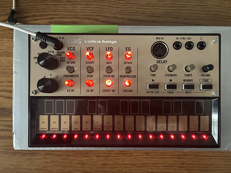 Korg Volca Keys Analog Loop Synthesizer 2013 - Present - Gold/Black image 1