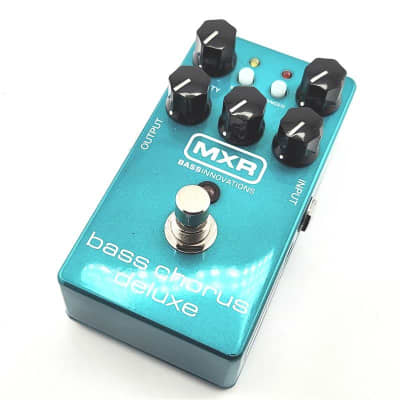MXR M83 Bass Chorus Deluxe | Reverb Canada