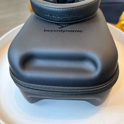 Beyerdynamic DT 1990 Pro Open Back Headphones - 250 Ohms Black image 2