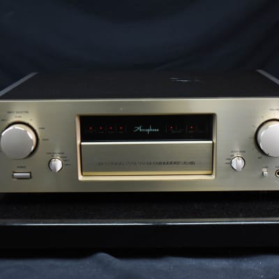 Accuphase C-275 Stereo Control Amplifier w/AD-275 Phono equalizer  in Very Good Condition image 2