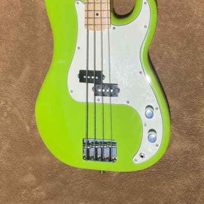 Fender Player Precision Bass with Maple Fretboard 2019 - Electron Green - Limited Series of 200 in US for sale