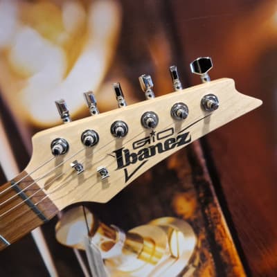 Ibanez GRX40-MLB GIO E-Guitar 6 String Metallic Light Blue image 6
