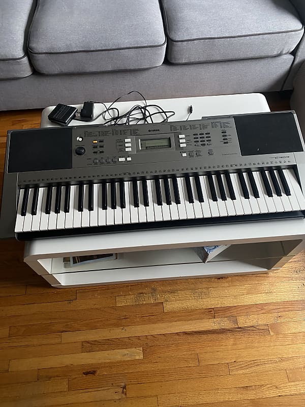 Yamaha PSRE353 61Key Portable Keyboard Reverb