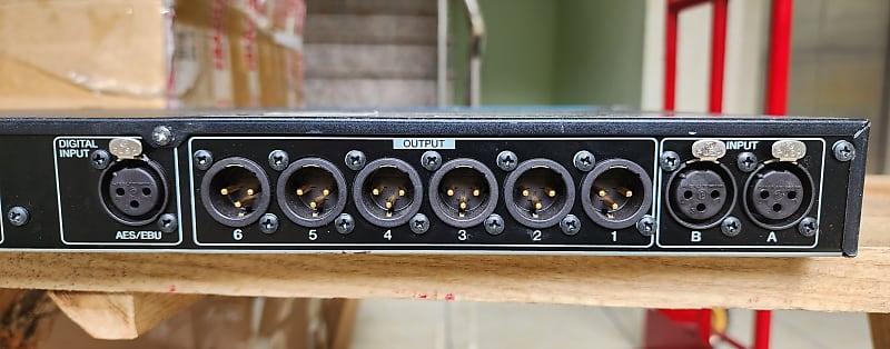 SP2060 - Détails - Processeurs - Audio professionnel - Produits