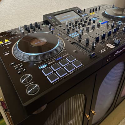 Pioneer XDJ-XZ 4-Channel Rekordbox / Serato All-In-One DJ System