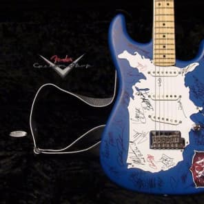 Fender Stratocaster - Signed by Toby Keith, Carrie Underwood, Blake Shelton & 20+ More Country Music Stars image 2