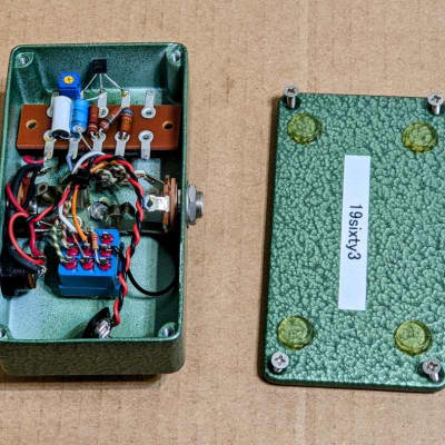 Handmade 1963 styles one knob booster overdrive pedal 2020 - Green image 2