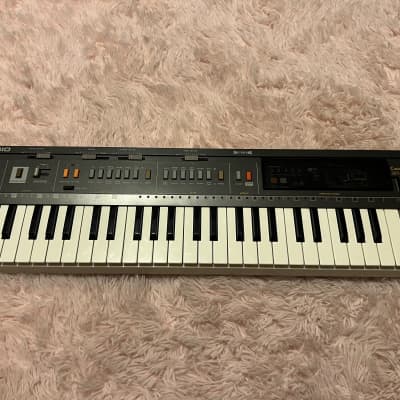 Casio MT-800 Casiotone 49-Key Synthesizer 1980s - White / Black
