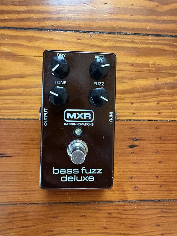 MXR M84 Bass Fuzz Deluxe