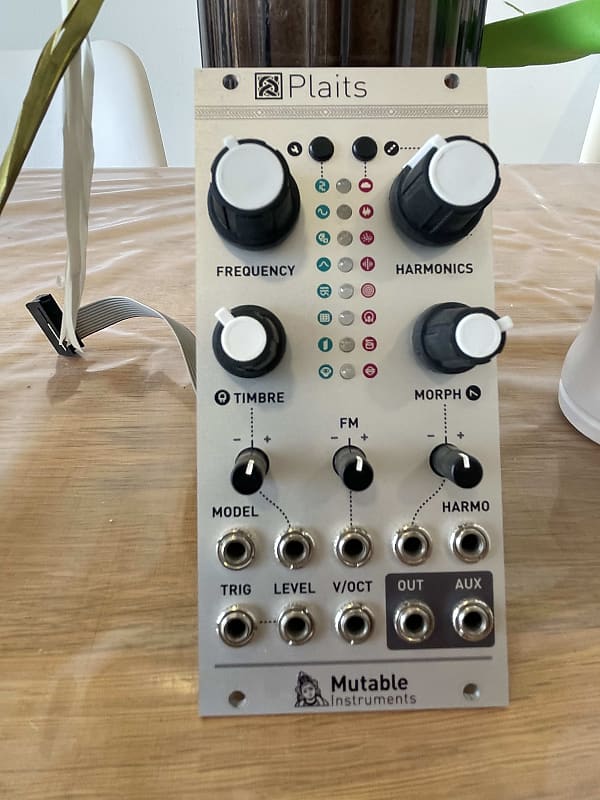 Mutable Instruments Plaits