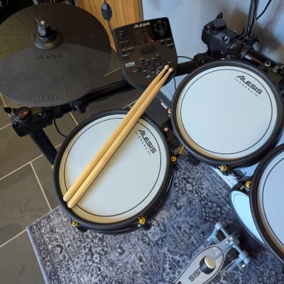Alesis Surge Mesh Special Edition Electronic Drum Kit 2024 image 4