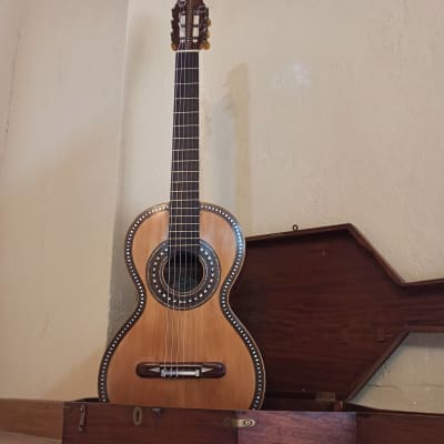 Salvador Ibáñez y Albiñana  1899. Old guitar. image 7