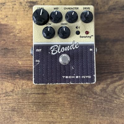 ギター Tech21 sansamp Blonde USED Used Tech 21 CSBL2 Sansamp Character Series Blonde V2 Effect