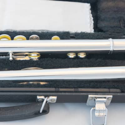 Yamaha YFL-385H Intermediate Flute *Silver Headjoint *Made in Japan *B-foot *Cleaned & Serviced image 5