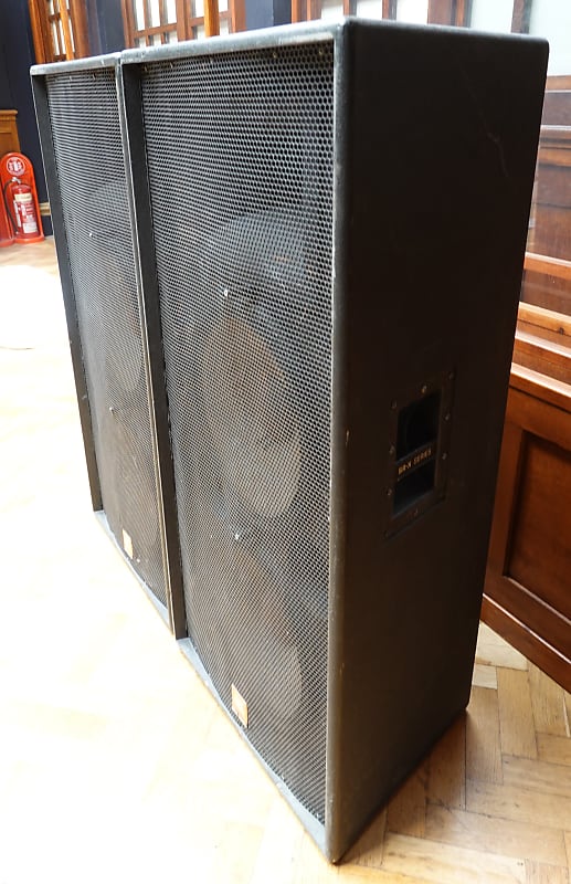 JBL SR-X Series SR4733X 2x15 Passive Speakers PAIR Black JBL SR-X Series SR4733X 2x15 Passive Speakers PAIR Black