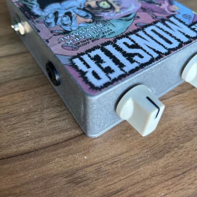 Dentone The Monster Square face clone fuzz germanium boutique pedal box 2025 - Diaz image 3