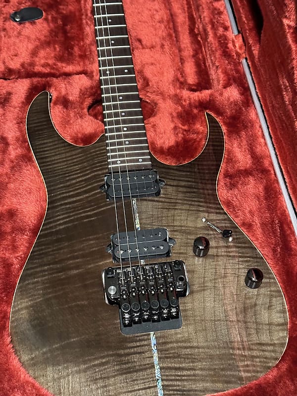 Lo-Pro Edge, Ibanez Wiki