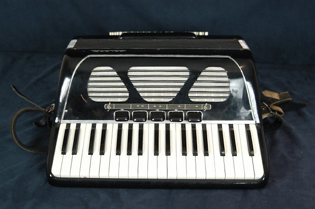 1985 Galanti Accordion, 37 Treble Keys, 80 Bass Keys, Black. image 1
