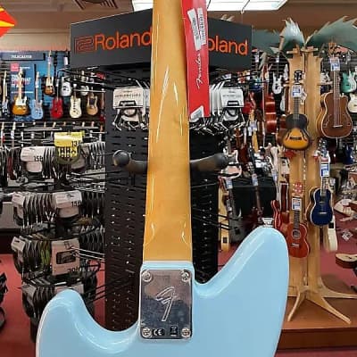 Fender Kurt Cobain Jag-Stang®, Rosewood Fingerboard, Sonic Blue image 6