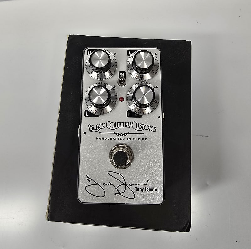Laney トニー・アイオミ TI BOOST Amazon.com: Laney Black Country Customs TI-BOOST Tony Iommi