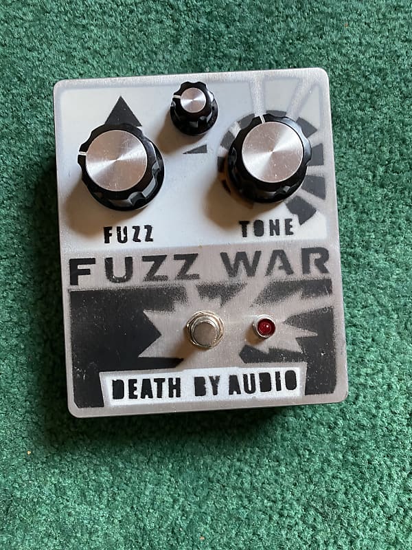 Death By Audio Fuzz War