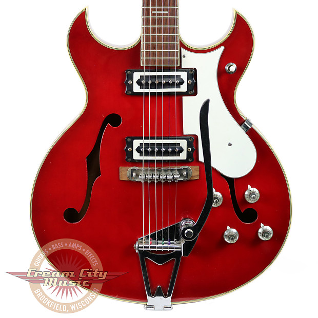 Silvertone 319 electric guitar best sale