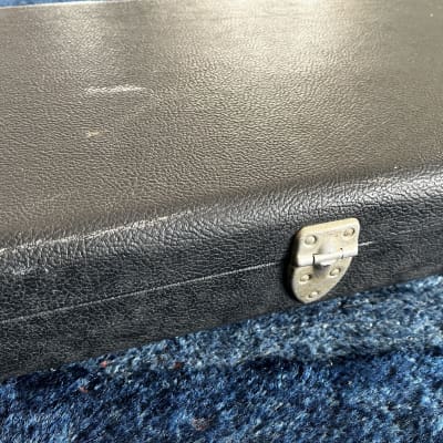vintage guitar case strat/tele image 4