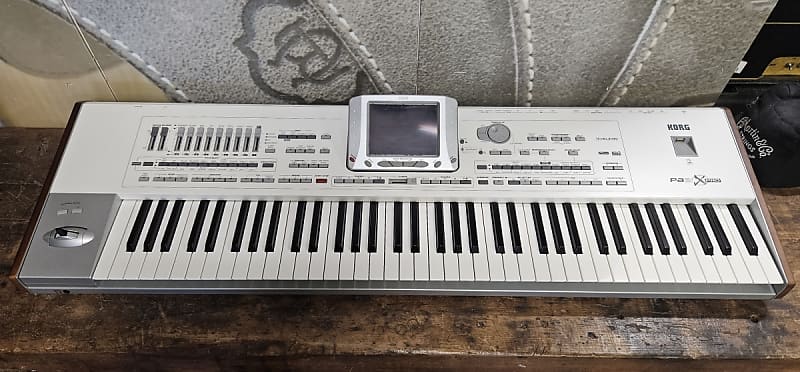 Korg Pa2X Pro 76-Key Professional Arranger Keyboard 2000s - Silver image 1