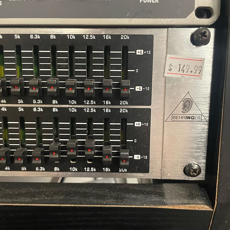 Behringer GEQ3102 Dual 31 Ultra-Graph Pro 31-Band Stereo