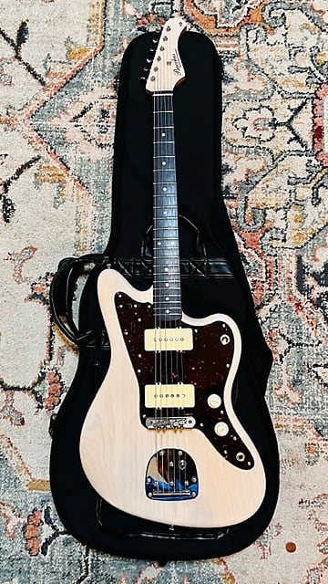 Bacchus BJM - STANDARD WBD-MH MIJ with upgraded Mastery Bridge and Gig Bag  Jazzmaster Electric Guitar