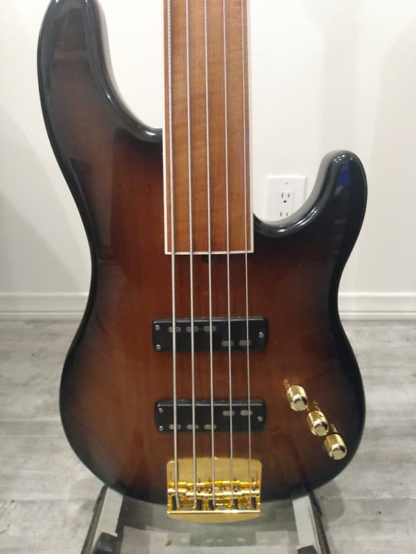 Wilkins Road Tested 5 String Fretless Bass Reverb