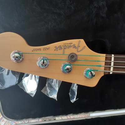 Fender Jazz Bass, fretless,  2012, 3 sunburst image 6