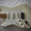 Lefty Fender Stratocaster 1967 Reissue Crafted in Japan Cap Maple Board Circa 1997 - Olympic White