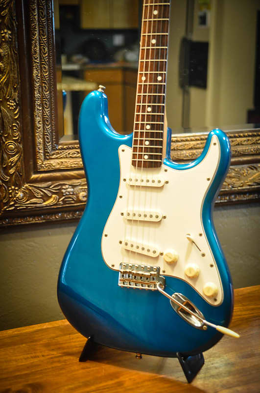 Fender Squier Stratocaster E-series Japan 1987 Lake Placid