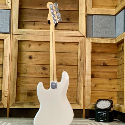 Fender Player Jazz Bass Fretless with Pau Ferro Fretboard - Polar White image 5