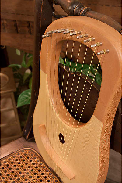 Mid-East Lyre Harp, 8 String