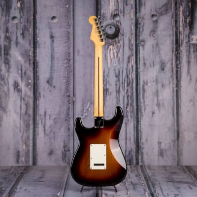 Fender Player Series Stratocaster, Pau Ferro, 3-Color Sunburst image 4