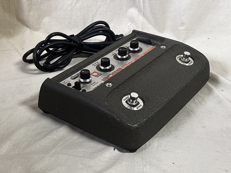 Boss CE-1 Chorus Ensemble BBD MN3002 | Reverb